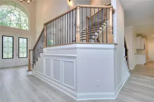 2010 Fontainbleau Dr, Conyers, GA 30094 - Photo 6