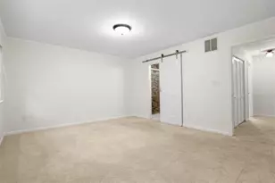 232 Peachtree Hollow Ct, Sandy Springs, GA 30328 - Photo 26