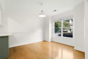 232 Peachtree Hollow Ct, Sandy Springs, GA 30328 - Photo 12