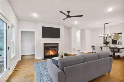 522 Pierce Avenue NW, Atlanta, GA 30318 - Photo 2