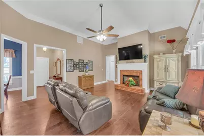 405 Mallory Circle, Loganville, GA 30052 - Photo 4