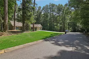 2786 Whisper Trail, Douglasville, GA 30135 - Photo 2