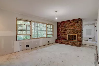 2415 Bankstone Drive SW, Marietta, GA 30064 - Photo 4