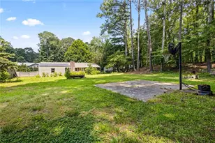 824 Hickory Ridge Rd SW, Lilburn, GA 30047 - Photo 22