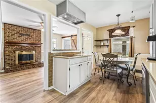 824 Hickory Ridge Rd SW, Lilburn, GA 30047 - Photo 10