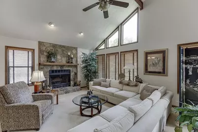 1042 Cedar Forest Court, Stone Mountain, GA 30083 - Photo 6