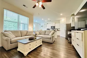 404 Shasta Ct, Hoschton, GA 30548 - Photo 10