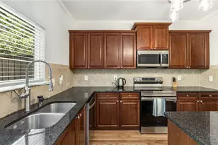 1153 Liberty Pkwy NW, Atlanta, GA 30318 - Photo 18