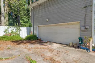 641 Favorwood Dr SW, Marietta, GA 30060 - Photo 4