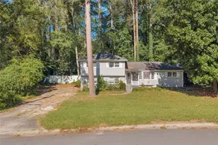 641 Favorwood Dr SW, Marietta, GA 30060 - Photo 6