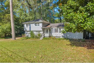 641 Favorwood Drive SW, Marietta, GA 30060 - Photo 2