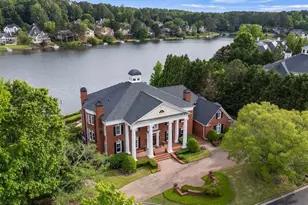 1075 Carnoustie Ln, Alpharetta, GA 30005 - Photo 2