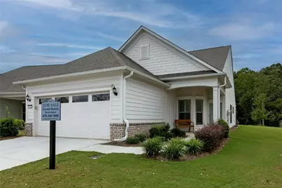 5687 Villa Crest Drive, Hoschton, GA 30548 - Photo 2