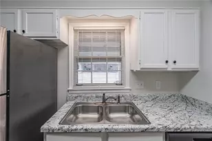 1054 Old Holcomb Bridge Rd, Roswell, GA 30076 - Photo 12