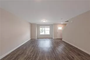 328 Ashigan St, Union City, GA 30291 - Photo 6