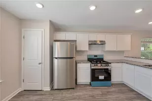 328 Ashigan St, Union City, GA 30291 - Photo 14