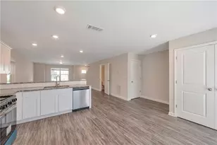 328 Ashigan St, Union City, GA 30291 - Photo 12