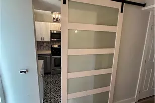 100 Biscayne Dr NW, Atlanta, GA 30309 - Photo 8