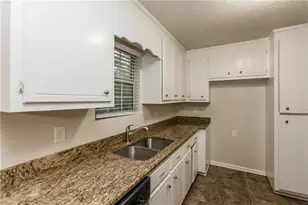 498 Remington Ln, Acworth, GA 30101 - Photo 8