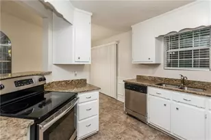 498 Remington Ln, Acworth, GA 30101 - Photo 6