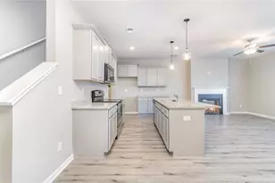 7662 Gray Pointe Dr, Lithonia, GA 30058 - Photo 14
