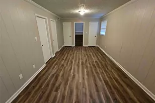 8303 Taylor Rd, Riverdale, GA 30274 - Photo 14