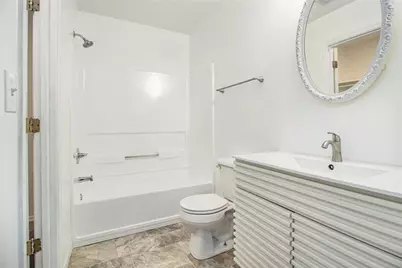 5435 Forest Downs Circle, Atlanta, GA 30349 - Photo 8