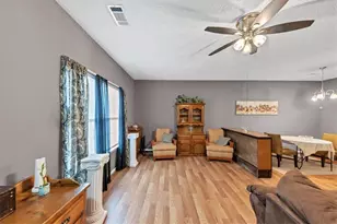 6888 Mountain Cir, Riverdale, GA 30274 - Photo 8