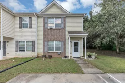6888 Mountain Circle, Riverdale, GA 30274 - Photo 2