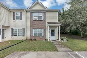 6888 Mountain Cir, Riverdale, GA 30274 - Photo 2