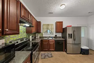 6888 Mountain Cir, Riverdale, GA 30274 - Photo 12