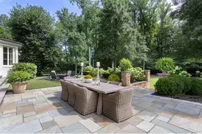 3741 Dumbarton Road NW, Atlanta, GA 30327 - Photo 32