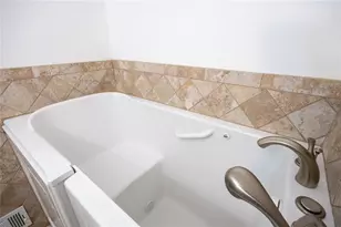 1589 Hammond Woods Cir SW, Marietta, GA 30008 - Photo 16