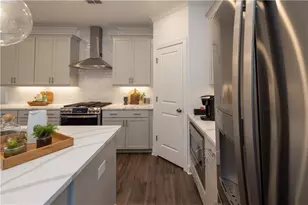 1005 Crown Oak St, Johns Creek, GA 30022 - Photo 14