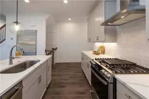 1005 Crown Oak St, Johns Creek, GA 30022 - Photo 16