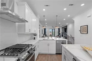 1005 Crown Oak St, Johns Creek, GA 30022 - Photo 8