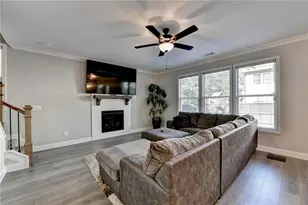 619 Garner St, Buford, GA 30518 - Photo 8