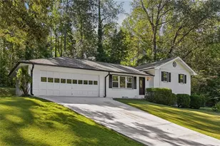 4030 Addie Ln, Marietta, GA 30068 - Photo 2