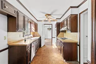 1731 E Bank Dr E, Marietta, GA 30068 - Photo 10