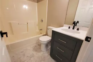 72 W Sellers St, Jasper, GA 30143 - Photo 18