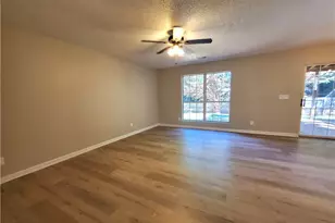 72 W Sellers St, Jasper, GA 30143 - Photo 10