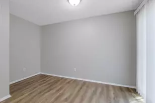 5295 Old Trail Cir, Stone Mountain, GA 30088 - Photo 16