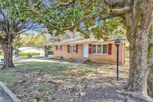 2739 Council St, Lithonia, GA 30058 - Photo 2