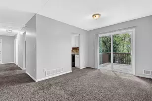 616 Country Ln Dr, Jonesboro, GA 30238 - Photo 8