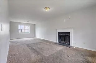 864 Oakhill Ct, Stone Mountain, GA 30088 - Photo 4