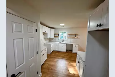 9148 Homewood Drive, Riverdale, GA 30274 - Photo 4