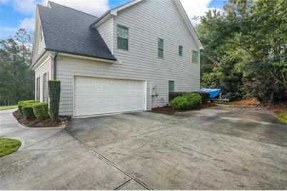 906 Maple Creek Court, Loganville, GA 30052 - Photo 34