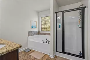 906 Maple Creek Ct, Loganville, GA 30052 - Photo 20