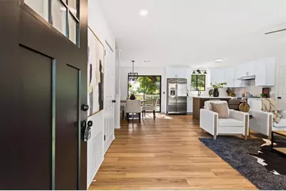 489 Village Run, Lawrenceville, GA 30046 - Photo 4