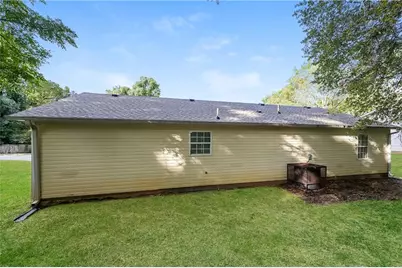 194 Graham Street, Winder, GA 30680 - Photo 14